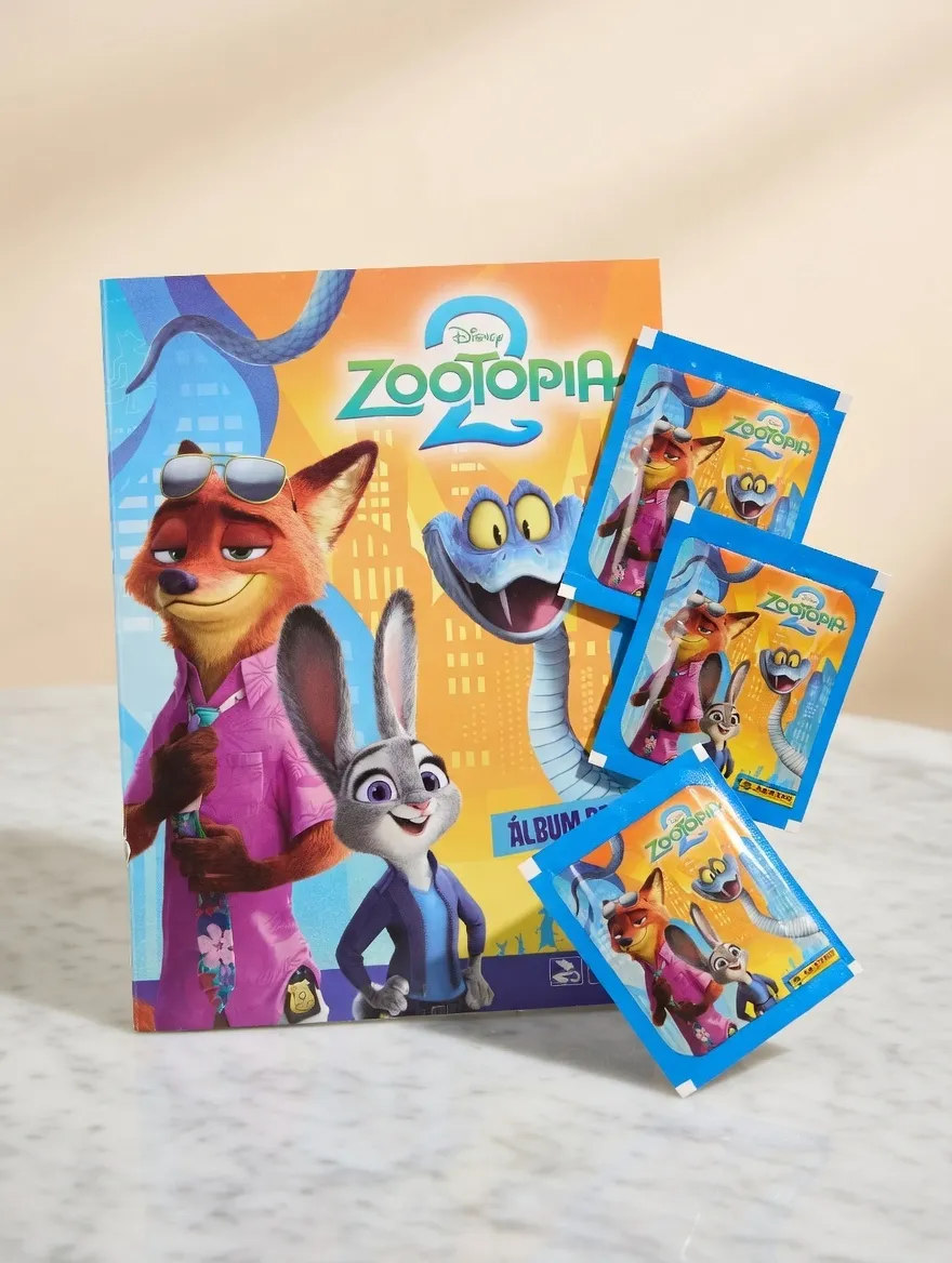 Álbum Zootopia 2 Panini + 10 Sobres de figuritas – Combo para Empezar la Colección - imagen 1