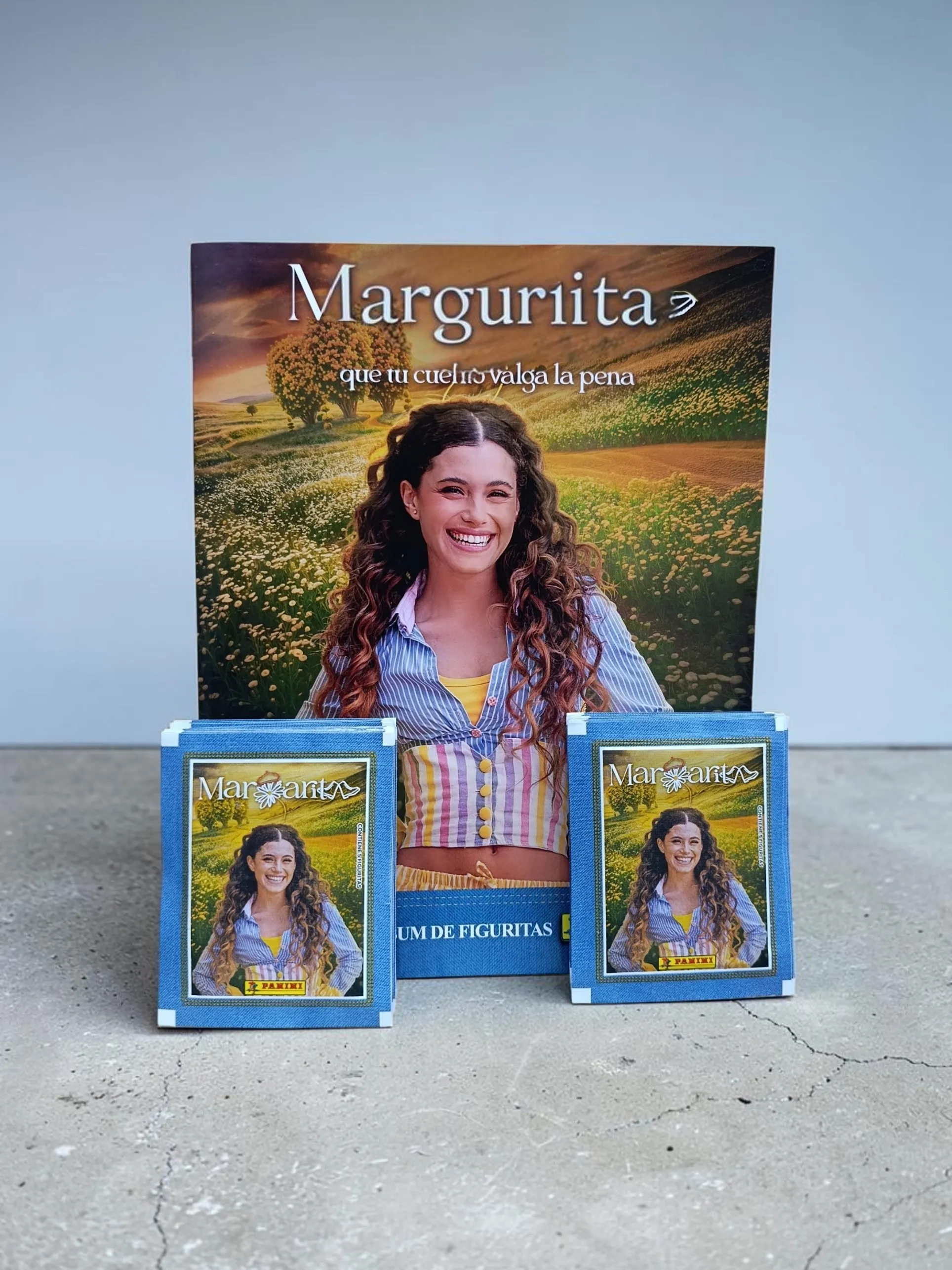 Combo Álbum + 50 Sobres de Figuritas Margarita - imagen 1