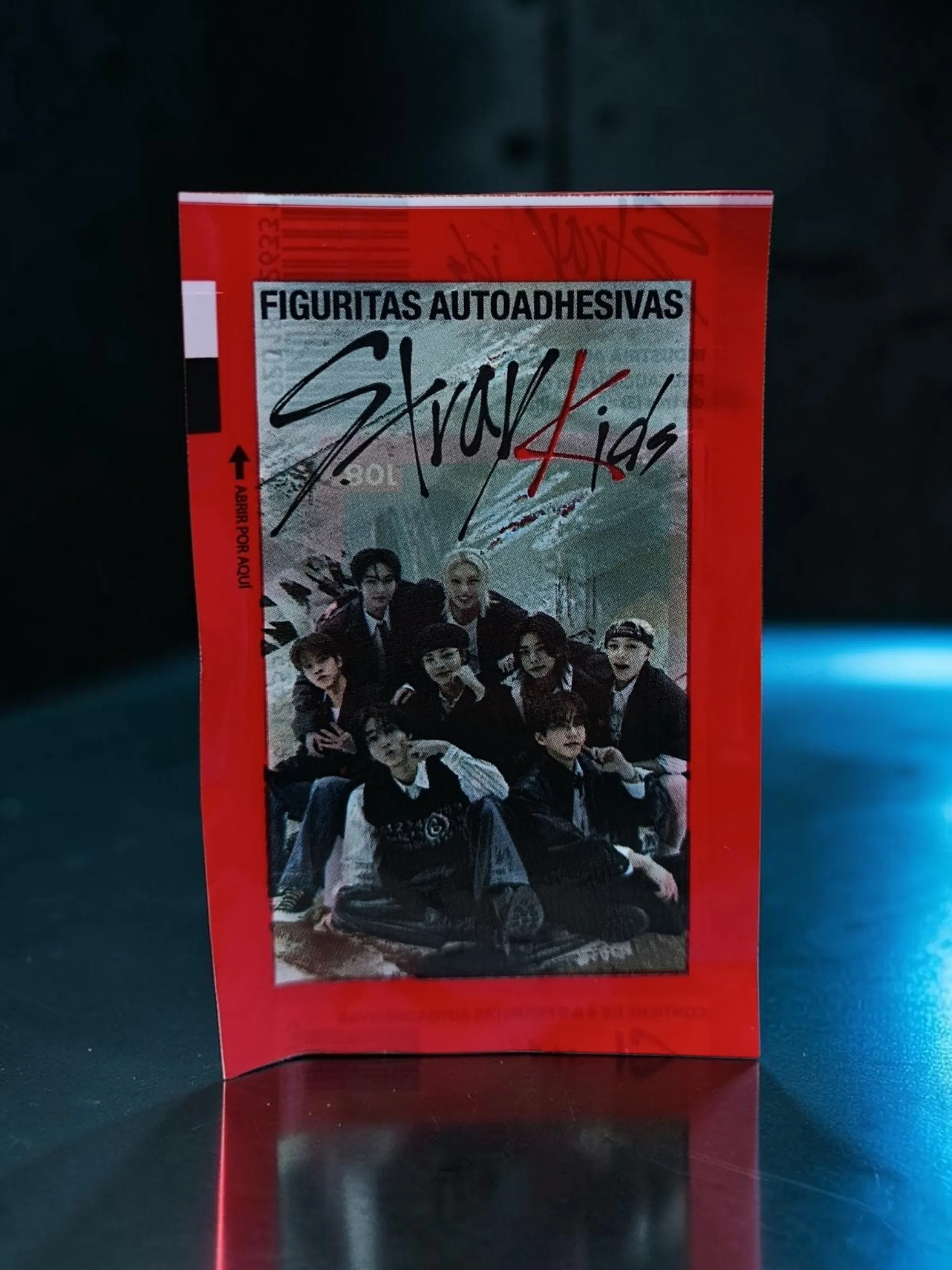 Sobre de Figuritas Stray Kids – 1 Unidad - imagen 1